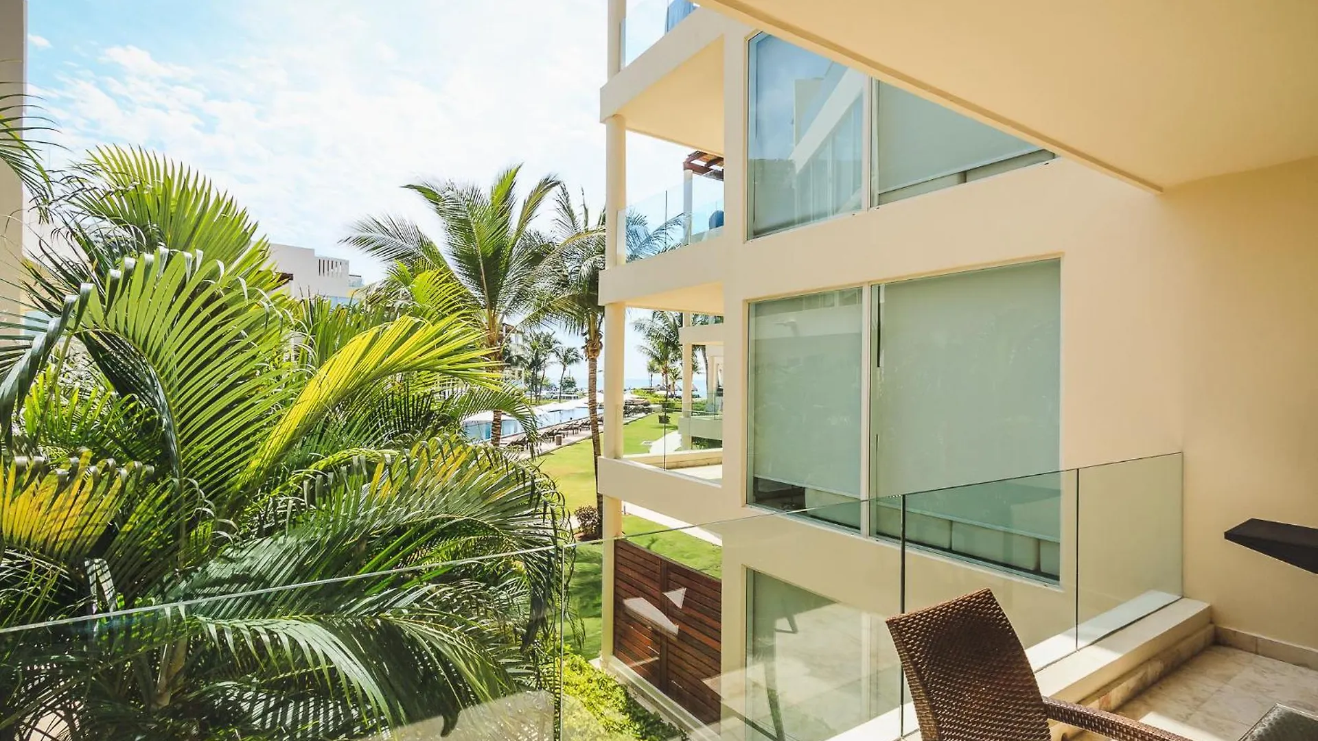 Luxury Complex - Infinity Pool And Private Beach Club - At The Elements Condos 108 Playa del Carmen Holiday home