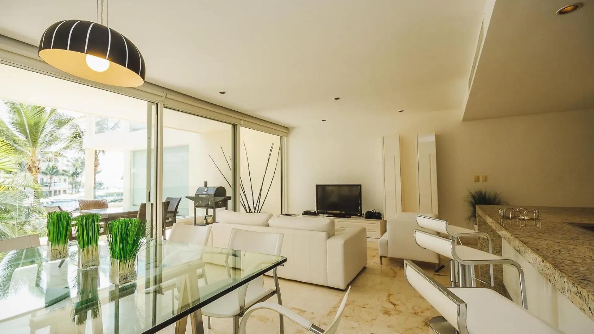 Holiday home Luxury Complex - Infinity Pool And Private Beach Club - At The Elements Condos 108 Playa del Carmen