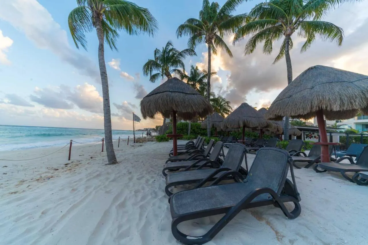 Luxury Complex - Infinity Pool And Private Beach Club - At The Elements Condos 108 Playa del Carmen
